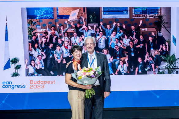 Anja Sander receiving flowers at the end of EAN Congress 2023